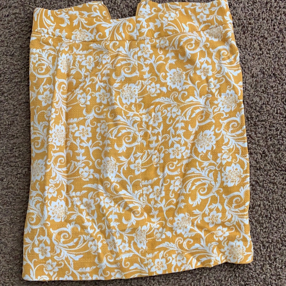 Loft skirt only wore a couple of times.